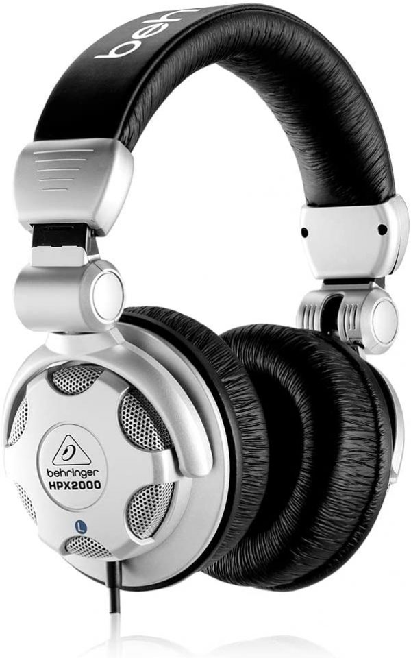 Behringer HPX2000 Headphones Lifestyle